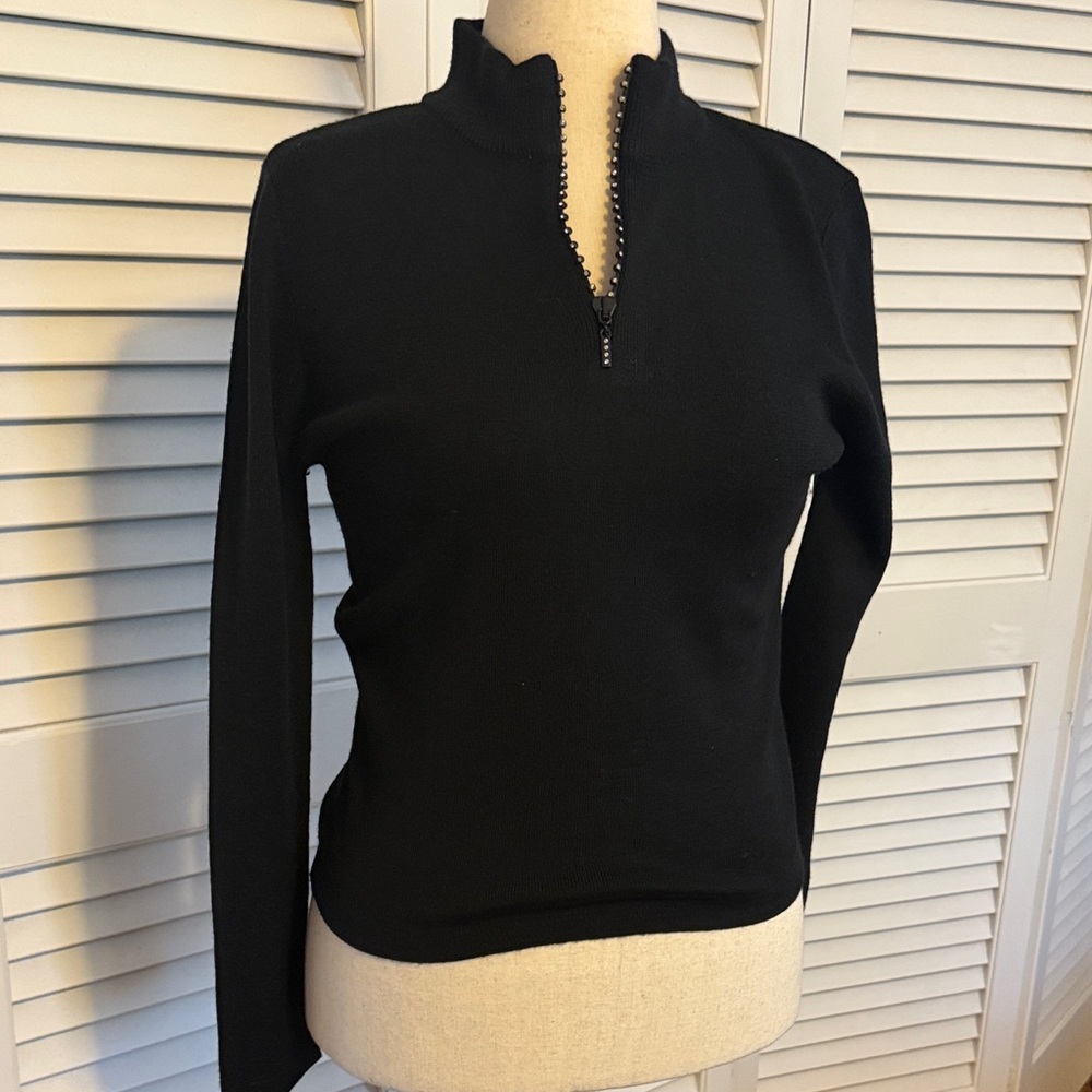 Elegant Black Women's Quarter-Zip Ski Sweater with Rhinestone Zipper